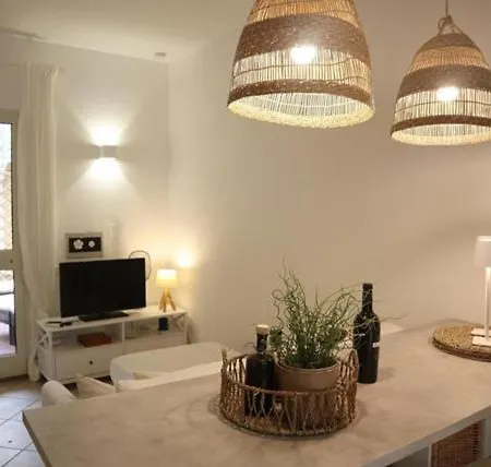 Apartment Trilocale- 2 Bagni-aria Condizionata-wi Fi-piscina *