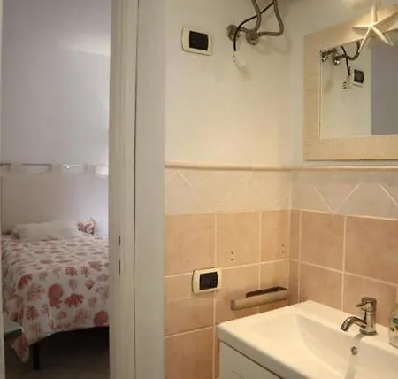 Trilocale- 2 Bagni-aria Condizionata-wi Fi-piscina *