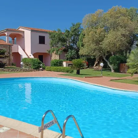 Apartment Trilocale- 2 Bagni-aria Condizionata-wi Fi-piscina