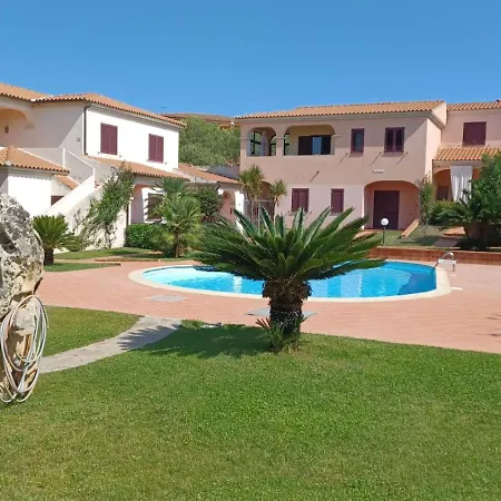 Apartment Trilocale- 2 Bagni-aria Condizionata-wi Fi-piscina Monte Petrosu